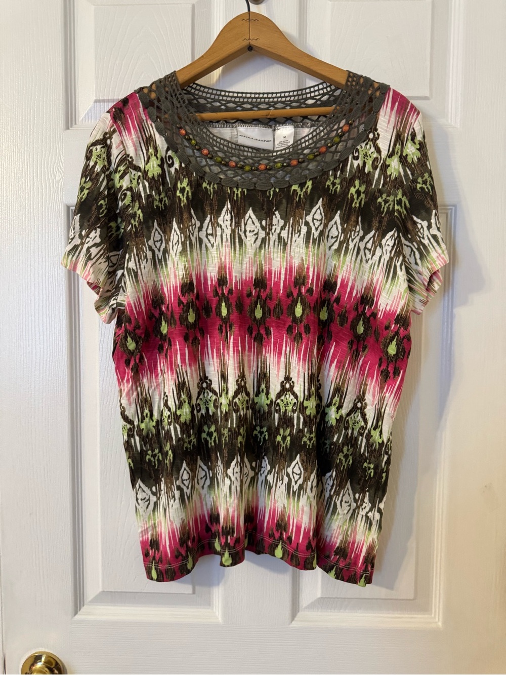 Alfred Dunner Pink, Olive & Cream Crochet-Neck Short Sleeve Tee